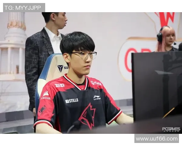 FPX战队在CSGO中展现个人能力的巨大变革与未来发展潜力分析 FPX战队在CSGO中展现个人能力的巨大变革与未来发展潜力分析